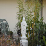 chosenstatuewhitestatue